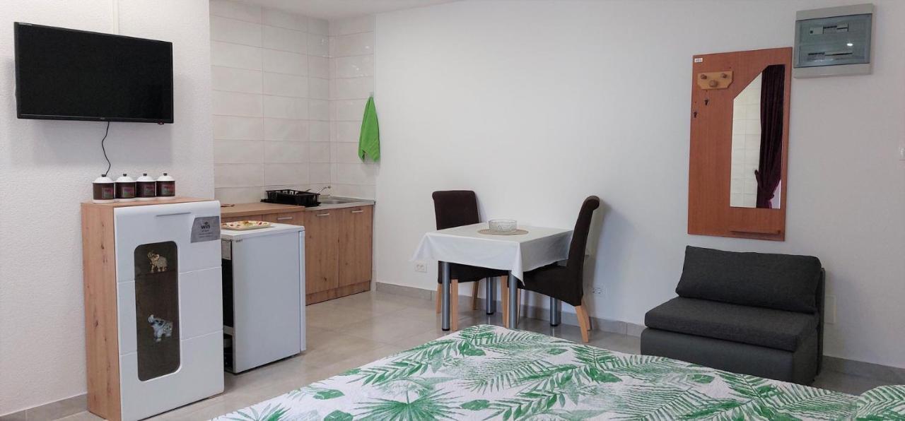 אומאג Amore House With Apartment מראה חיצוני תמונה