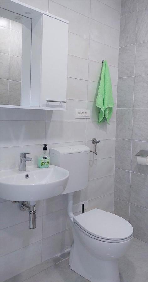 אומאג Amore House With Apartment מראה חיצוני תמונה