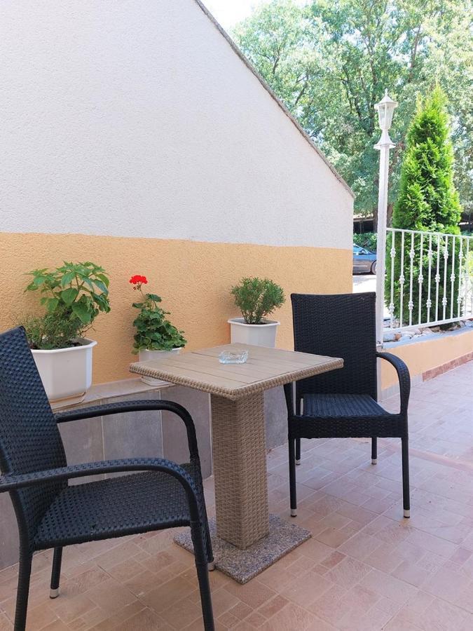 אומאג Amore House With Apartment מראה חיצוני תמונה
