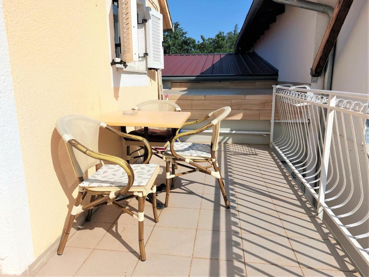 אומאג Amore House With Apartment מראה חיצוני תמונה