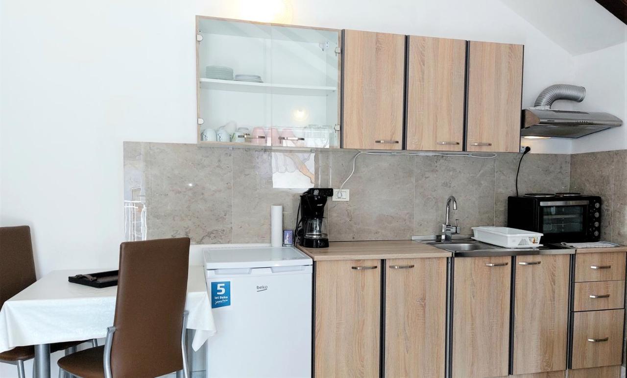 אומאג Amore House With Apartment מראה חיצוני תמונה