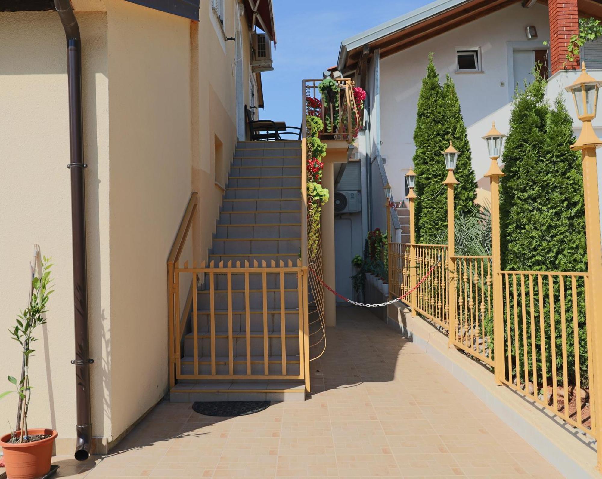 אומאג Amore House With Apartment מראה חיצוני תמונה